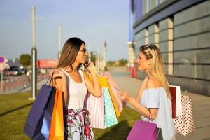 ARISTI CIP Serbia woman shopping in Belgrade